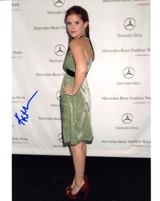 Kate Mara autograph