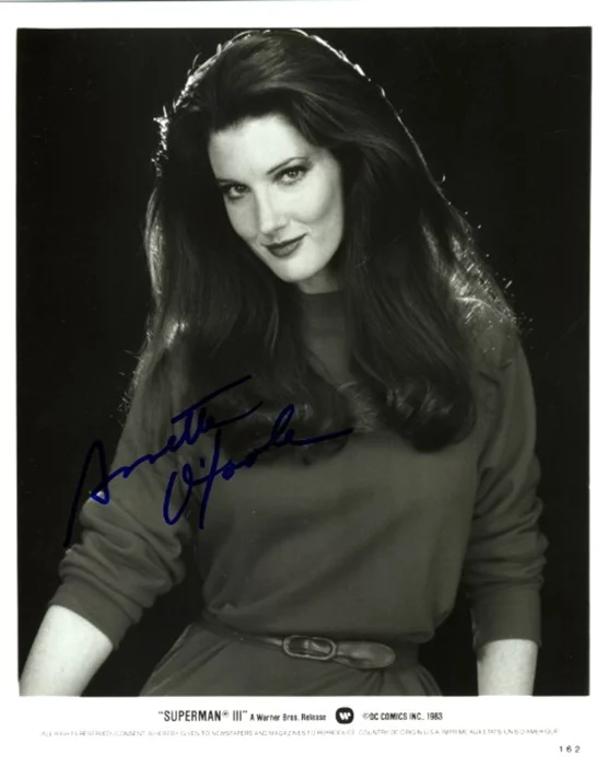 Annette O'Toole autograph