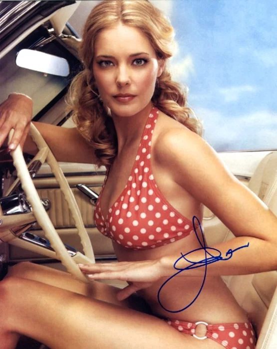 Christina Moore autograph