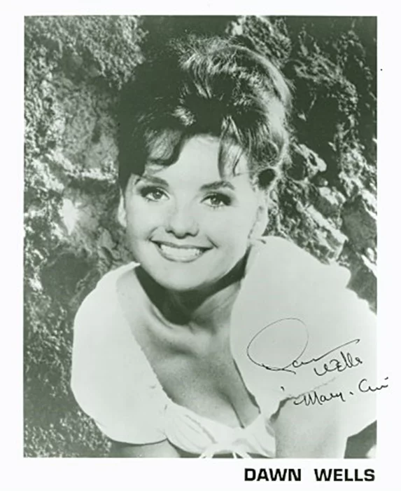 Dawn Wells autograph