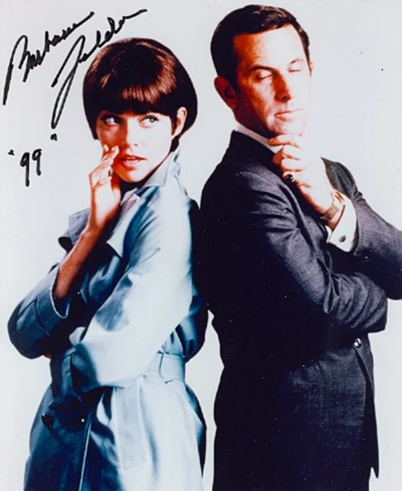 Barbara Feldon autograph
