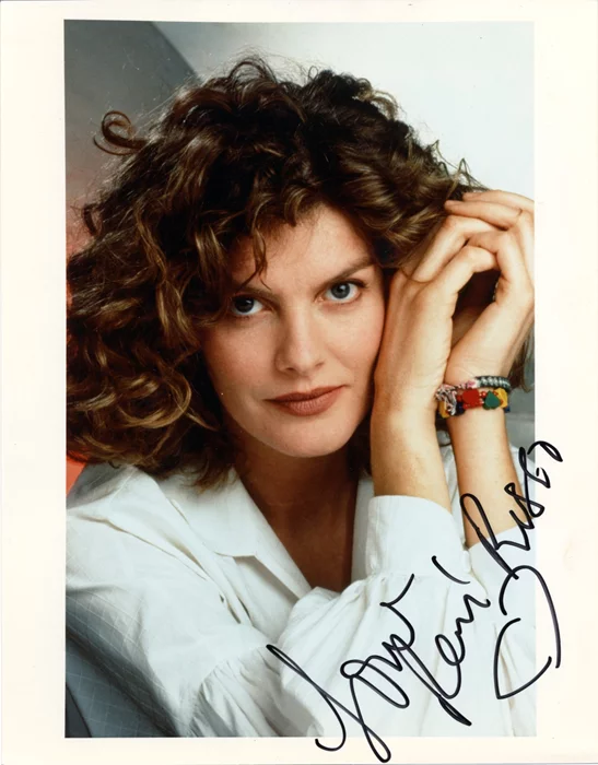 Rene Russo autograph
