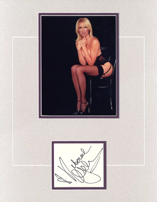 Debbie Gibson autograph