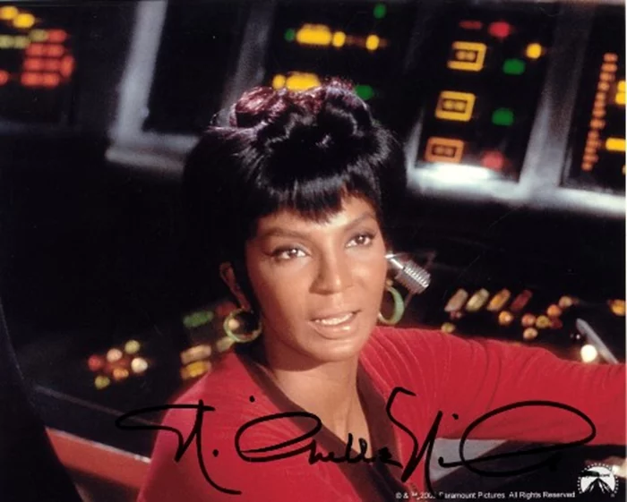 Nichelle Nichols autograph