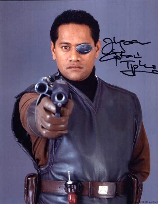 Jay Laga'aia autograph