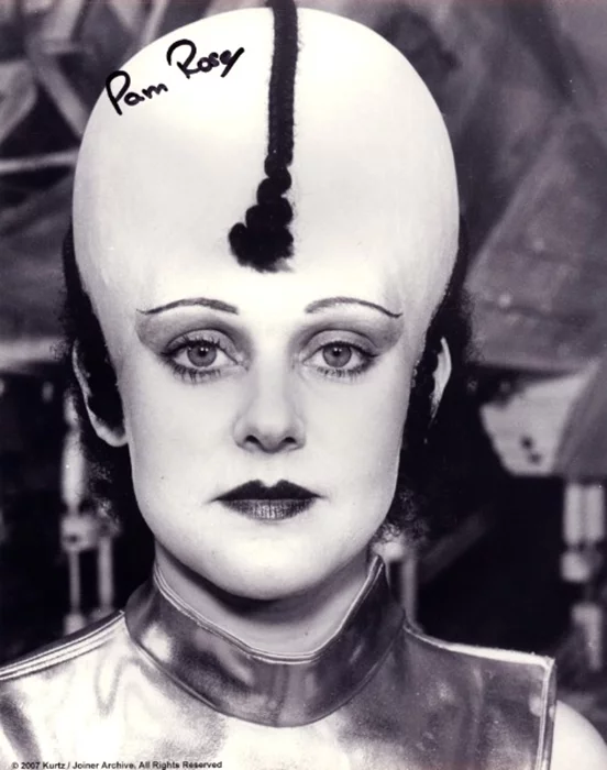 Pam Rose autograph