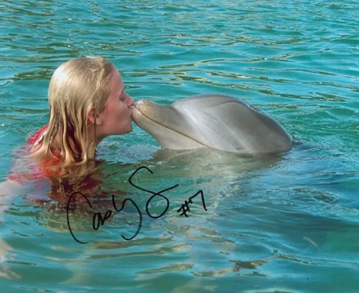 Carly Schroeder autograph