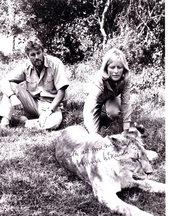 Virginia McKenna autograph