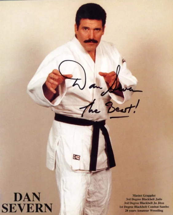 Dan Severn autograph