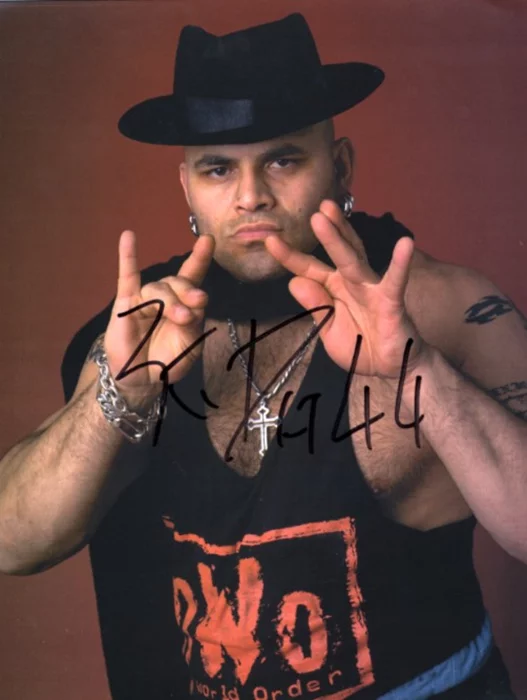 Konnan autograph