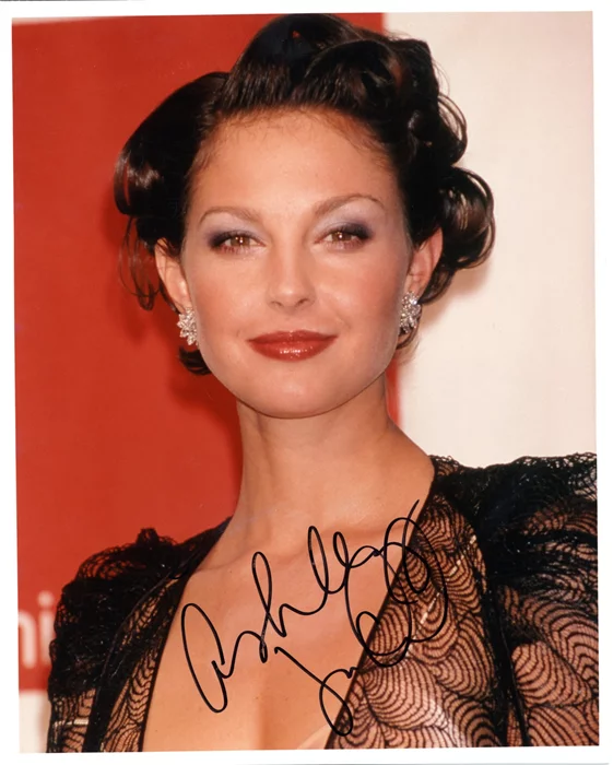 Ashley Judd autograph