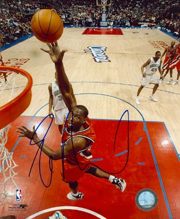Elton Brand autograph