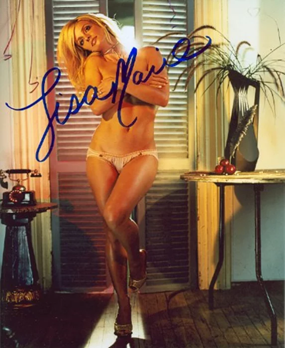 Lisa Marie autograph