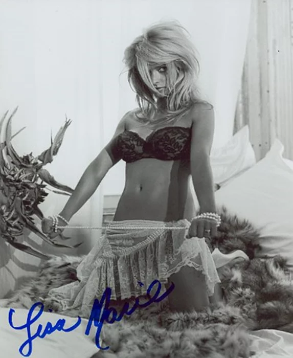 Lisa Marie autograph