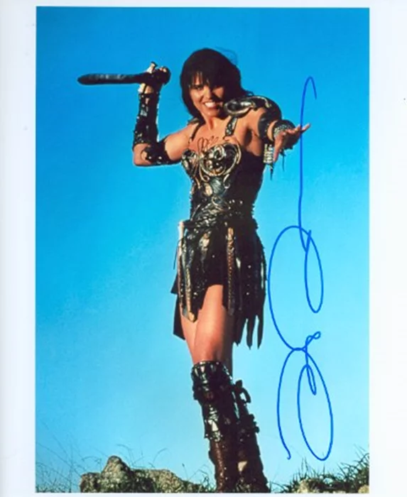 Lucy Lawless autograph
