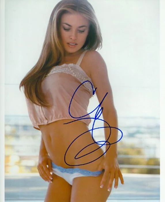 Carmen Electra autograph