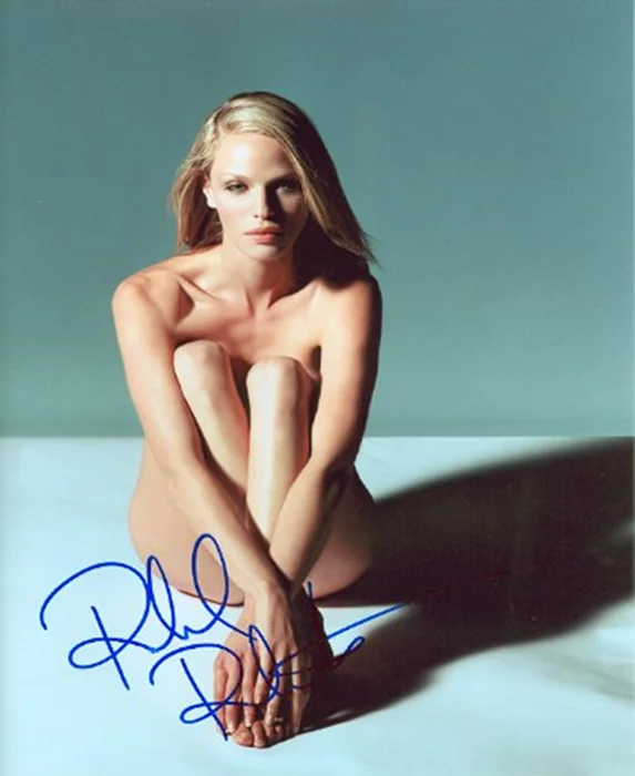 Rachel Roberts autograph