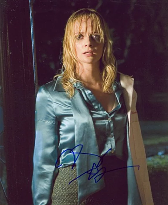 Marley Shelton autograph