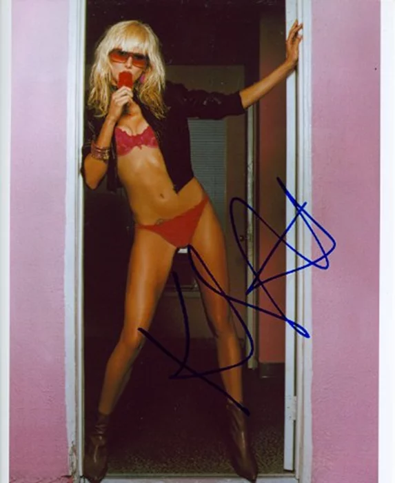 Kim Stewart autograph