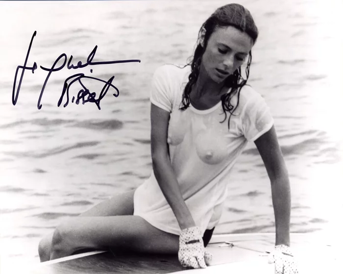 Jacqueline Bisset autograph