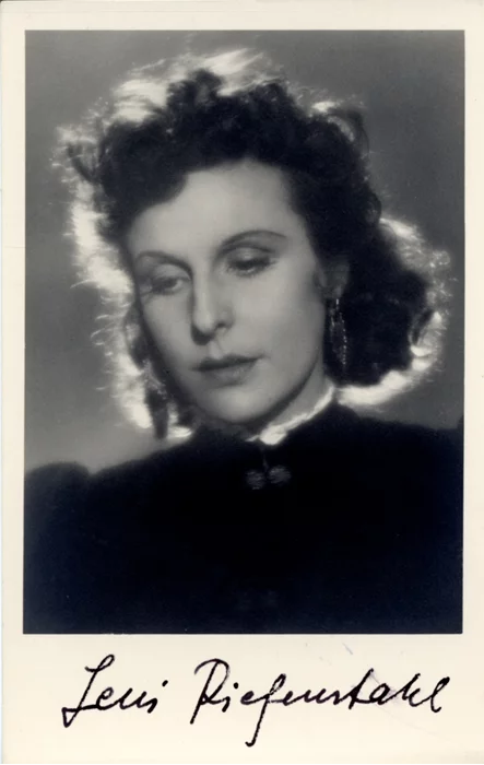 Leni Riefenstahl autograph