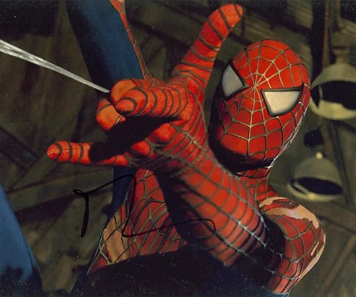 Toby Maguire autograph