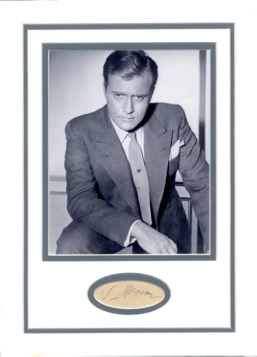 Vic Morrow autograph