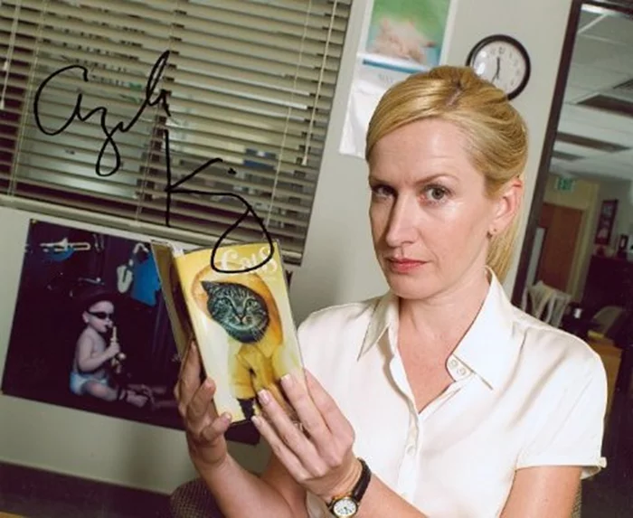 Angela Kinsey autograph