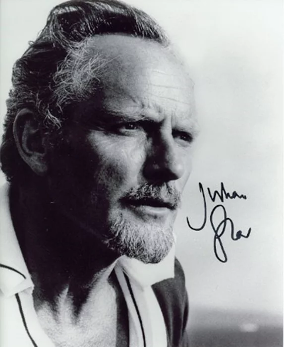 Julian Glover autograph