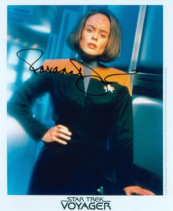 Roxann Dawson autograph