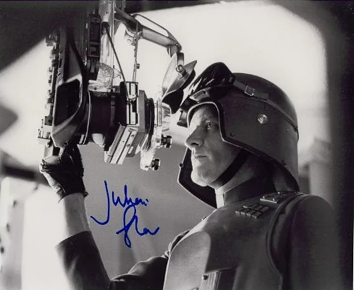 Julian Glover autograph