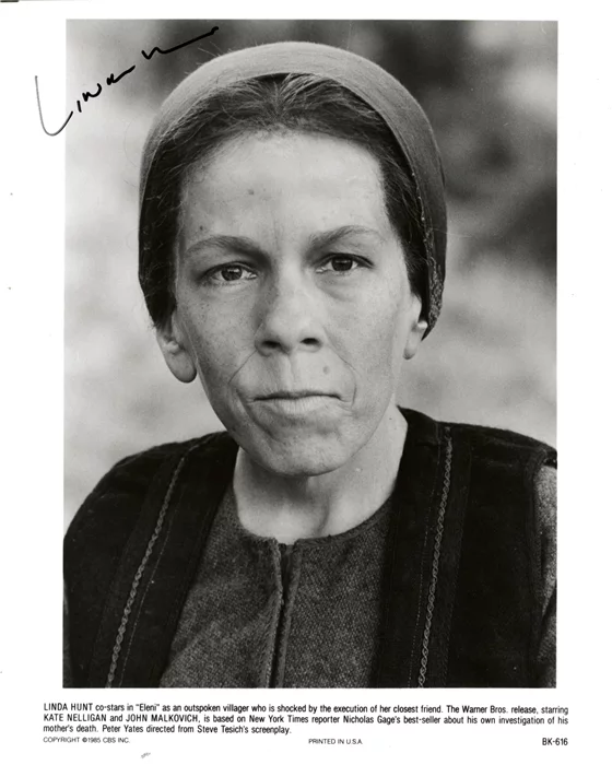 Linda Hunt autograph
