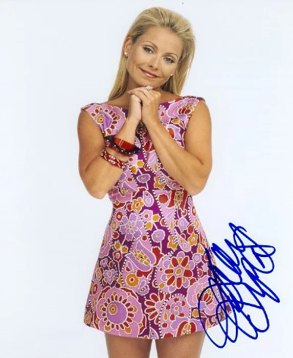 Kelly Ripa autograph