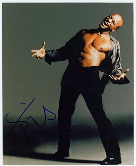 Taye Diggs autograph