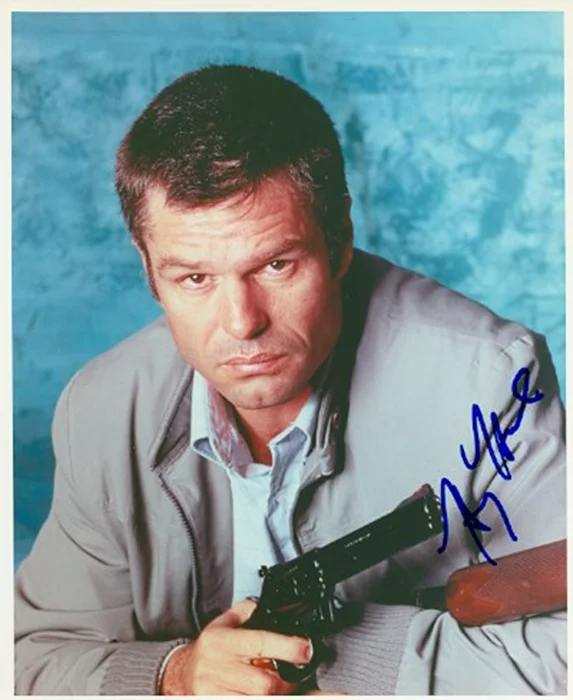 Harry Hamlin autograph