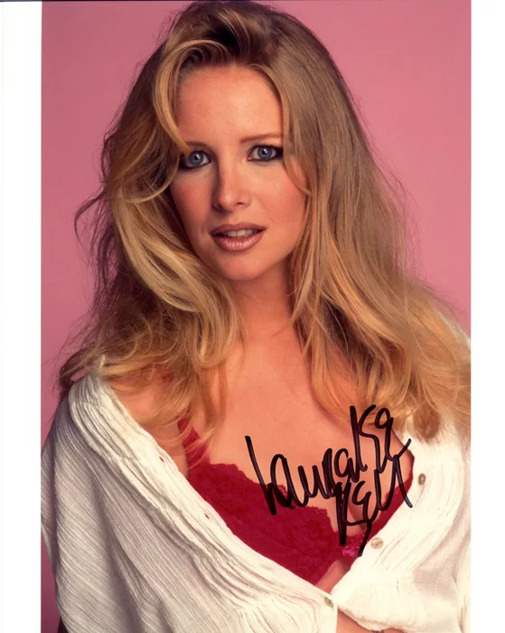 Lauralee Bell autograph