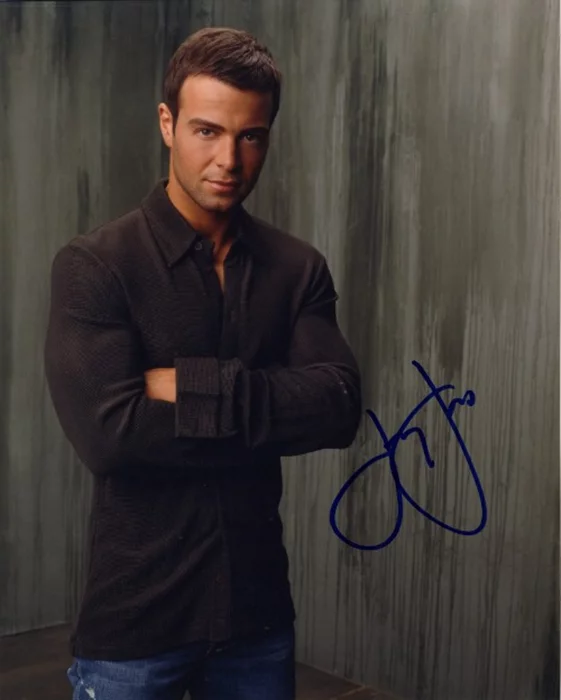 Joey Lawrence autograph