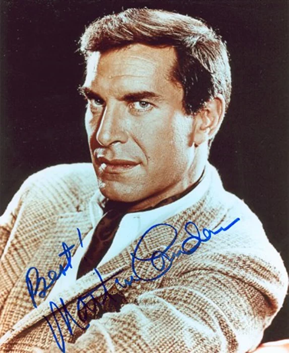 Martin Landau autograph