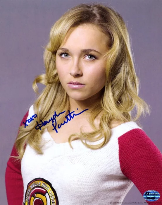 Hayden Panettiere autograph