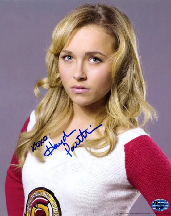 Hayden Panettiere autograph