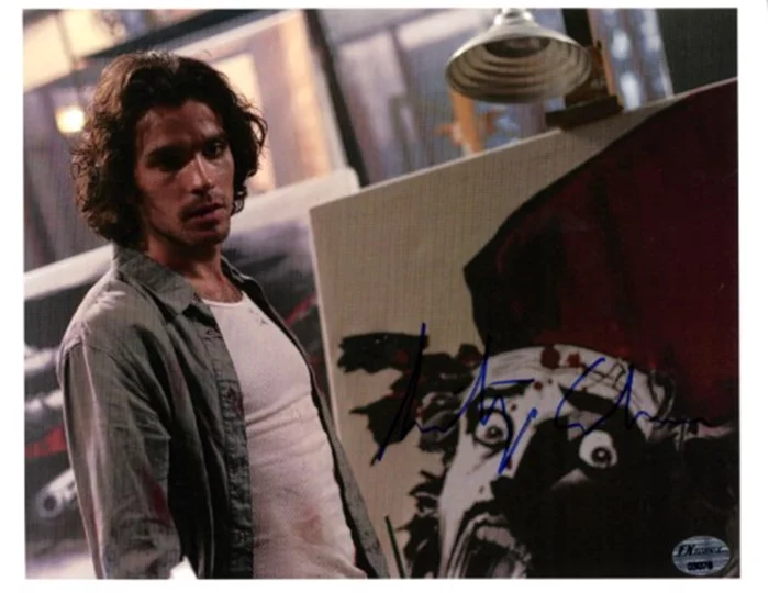 Santiago Cabrera autograph