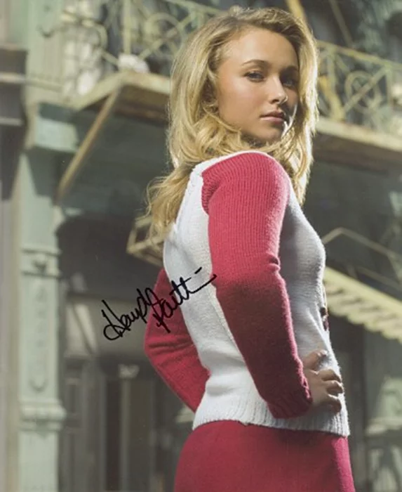 Hayden Panettiere autograph