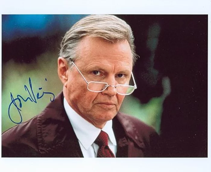 Jon Voight autograph