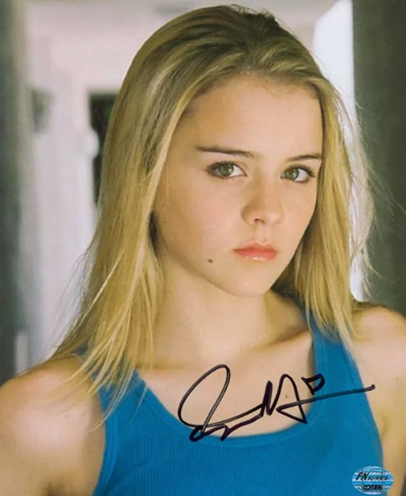 Jordan Hinson autograph