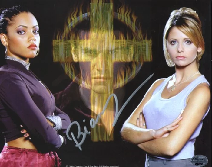 Bianca Lawson autograph