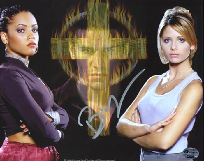 Bianca Lawson autograph