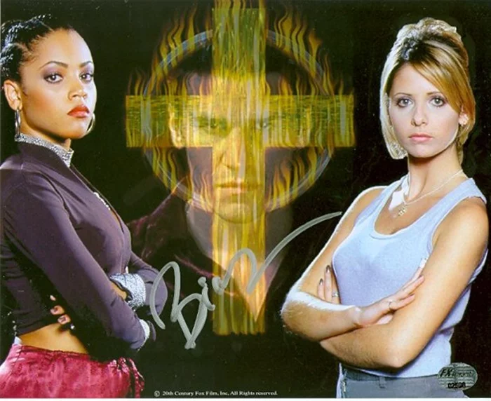 Bianca Lawson autograph