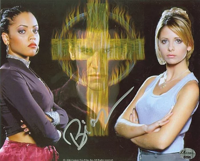 Bianca Lawson autograph
