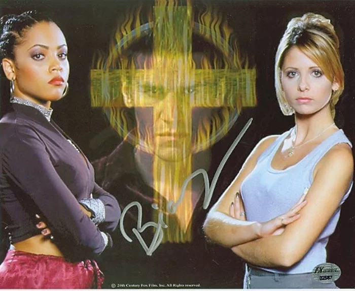 Bianca Lawson autograph