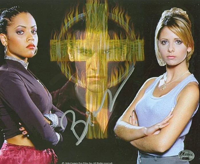 Bianca Lawson autograph